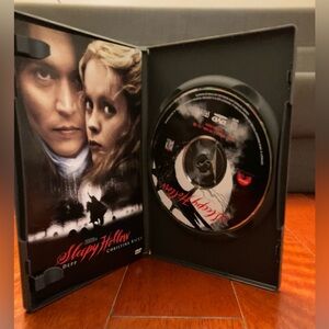 Sleepy Hollow DVD Johnny Depp and Christina Ricci